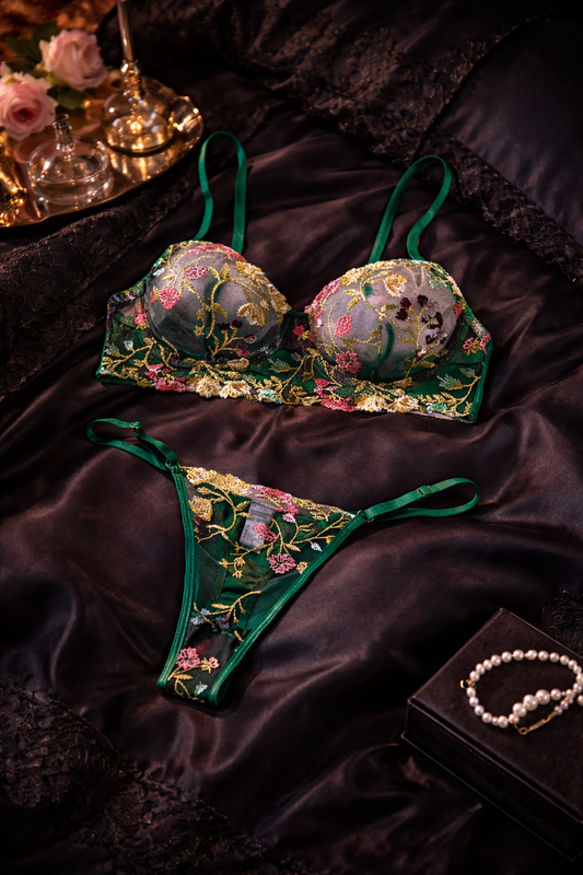 Aelin Galathynius Throne of Glass Lingerie Set | Queen of Terrasen Emerald Bookish Intimates